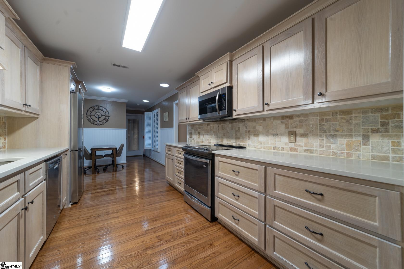 218 Goldfinch Circle Greer, SC 29650 - Photo 4 of 30