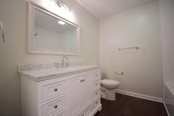 $375,000 | 1024 Mulligan Drive, Unit 1024, Mount Vernon, IL 62864