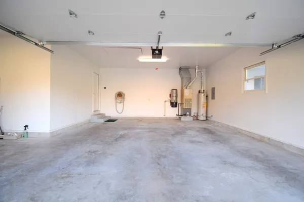 $375,000 | 1024 Mulligan Drive, Unit 1024, Mount Vernon, IL 62864
