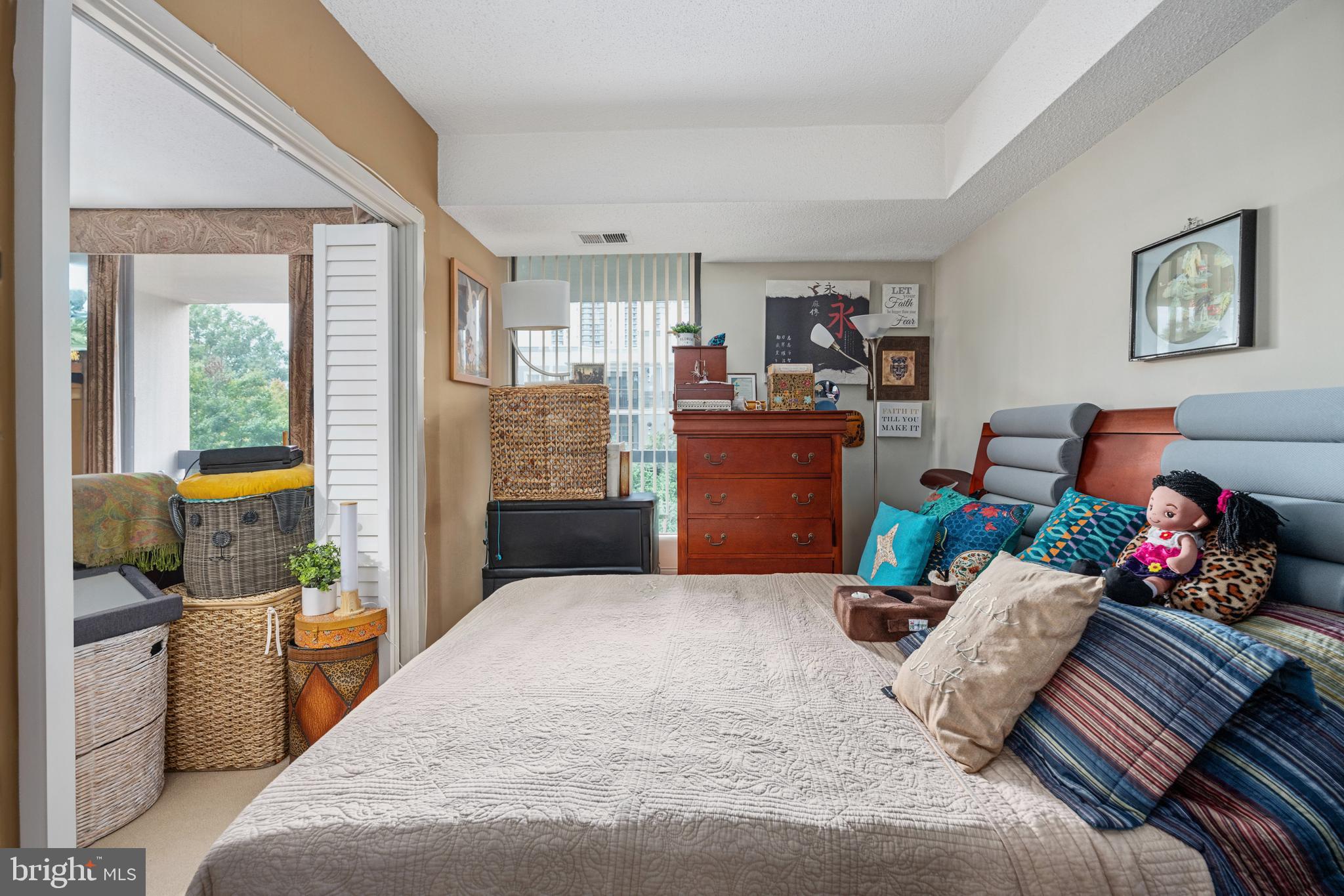 5505 Seminary Road, Unit 308N Falls Church, VA 22041 - Photo 6 of 43 Gallery Image 6