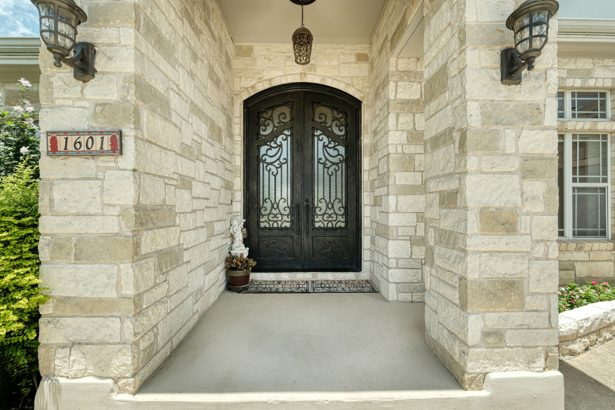 1601 Coronado Leander, TX 78641 - Photo 6 of 37 a front view of a house with a shower