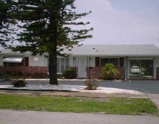 471 West 36th Street Riviera Beach, FL 33404 - Photo 1 of 4 Primary Photo