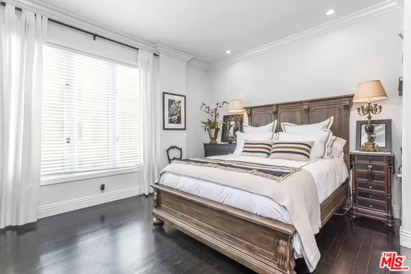$9,995 | 1424 North Crescent Heights Boulevard, Unit 51, West Hollywood, CA 90046
