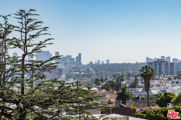 $9,995 | 1424 North Crescent Heights Boulevard, Unit 51, West Hollywood, CA 90046