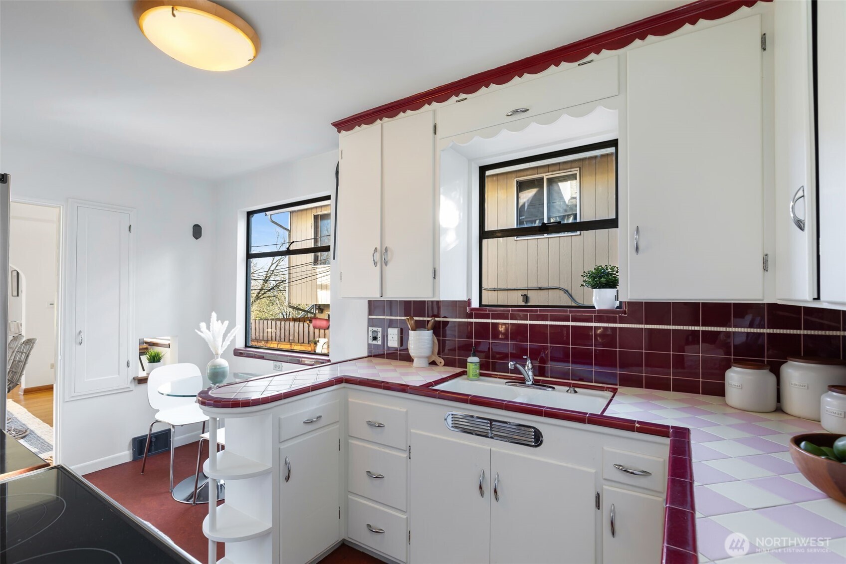 1323 Sturgus Avenue South Seattle, WA 98144 - Photo 8 of 22