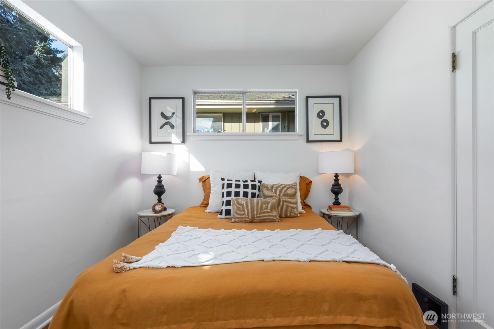 1323 Sturgus Avenue South Seattle, WA 98144 - Photo 9 of 22