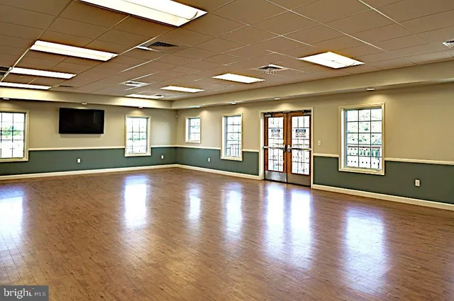 $109,900 | 16904 Pickwick Lane, Unit 307, Hagerstown, MD 21740