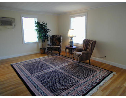 2 Newland Road, Unit 2 Arlington, MA 02474 - Photo 2 of 9 Gallery Image 2