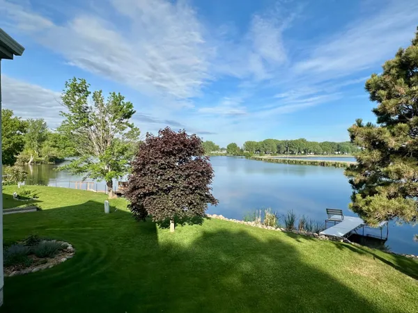 $629,000 | 1976 Bay Street, Worthington, MN 56187