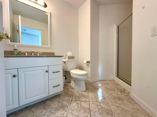 $629,000 | 1976 Bay Street, Worthington, MN 56187