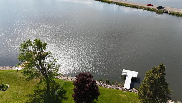 $629,000 | 1976 Bay Street, Worthington, MN 56187