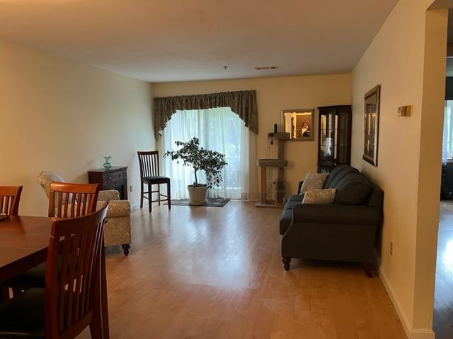 121 Cluff Crossing Road, Unit 19 Salem, NH 03079 - Photo 3 of 16