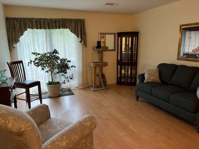 121 Cluff Crossing Road, Unit 19 Salem, NH 03079 - Photo 4 of 16