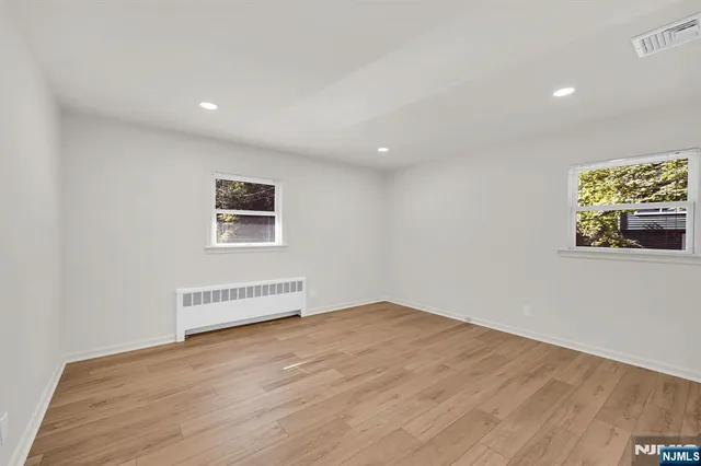 $899,000 | 60 Fremont Avenue, Park Ridge, NJ 07656