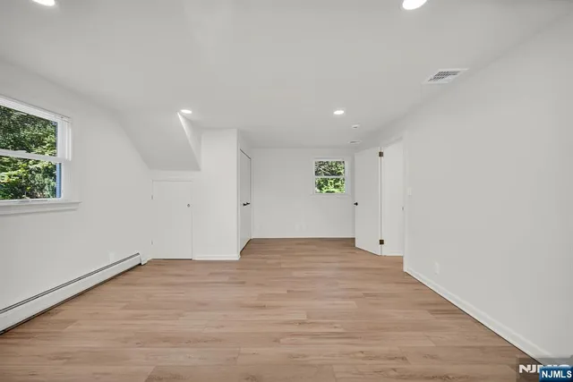 $899,000 | 60 Fremont Avenue, Park Ridge, NJ 07656