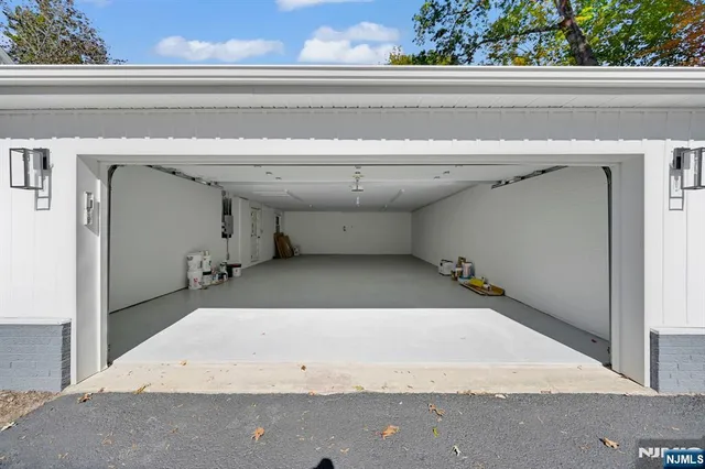 $899,000 | 60 Fremont Avenue, Park Ridge, NJ 07656