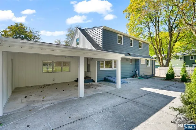 $899,000 | 60 Fremont Avenue, Park Ridge, NJ 07656