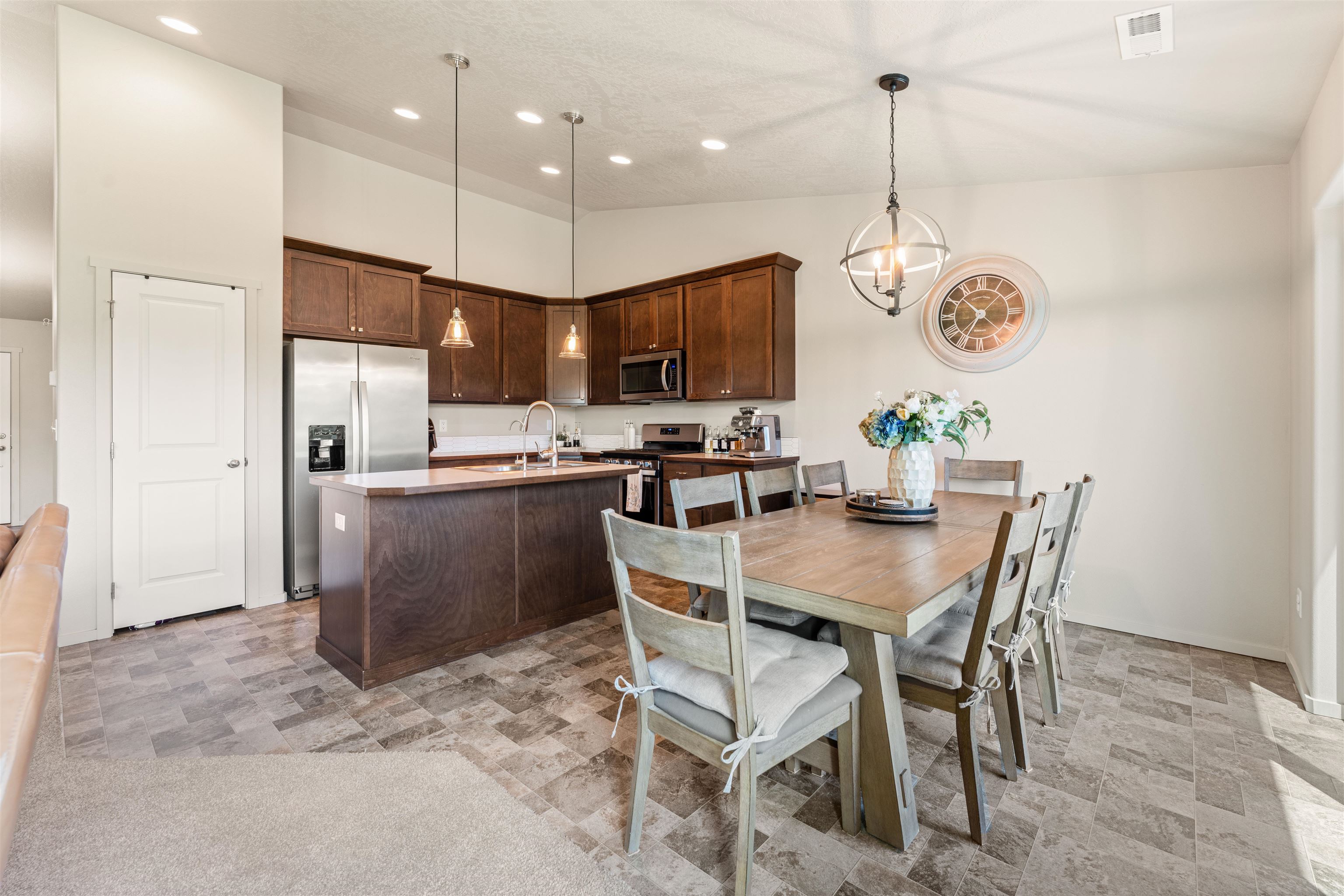 6705 Chumani Road Cheney, WA 99004 - Photo 11 of 29