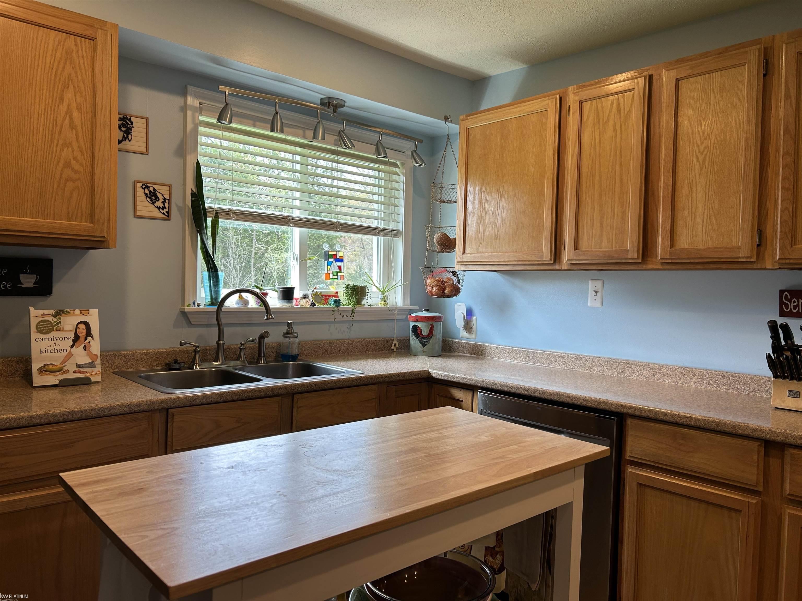 7338 Southwood Road Lexington, MI 48450 - Photo 10 of 31