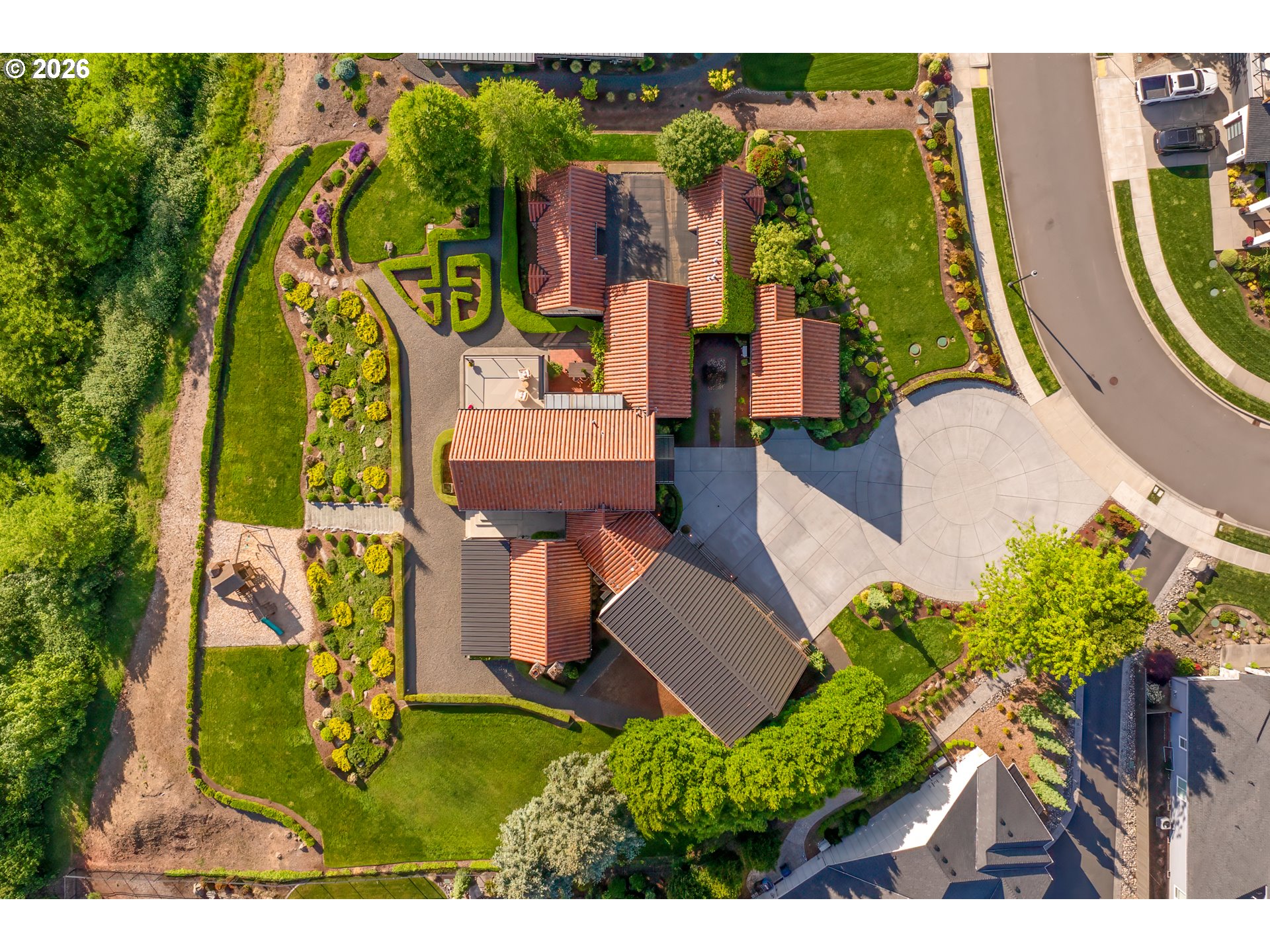 554 Northwest Dawson Ridge Drive Camas, WA 98607 - Photo 42 of 48 an aerial view of residential house with outdoor space and swimming pool