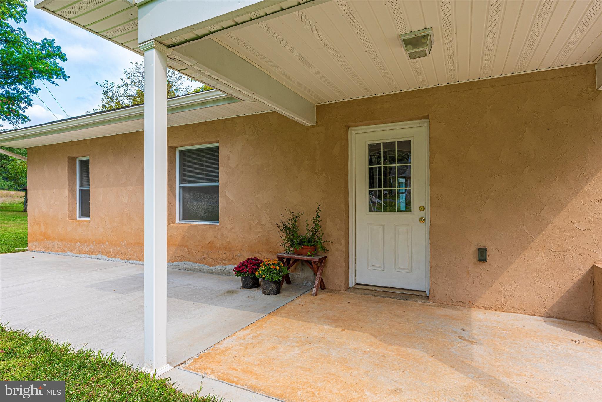 6153 Fulmer Road Frederick, MD 21703 - Photo 3 of 37 Front Porch
