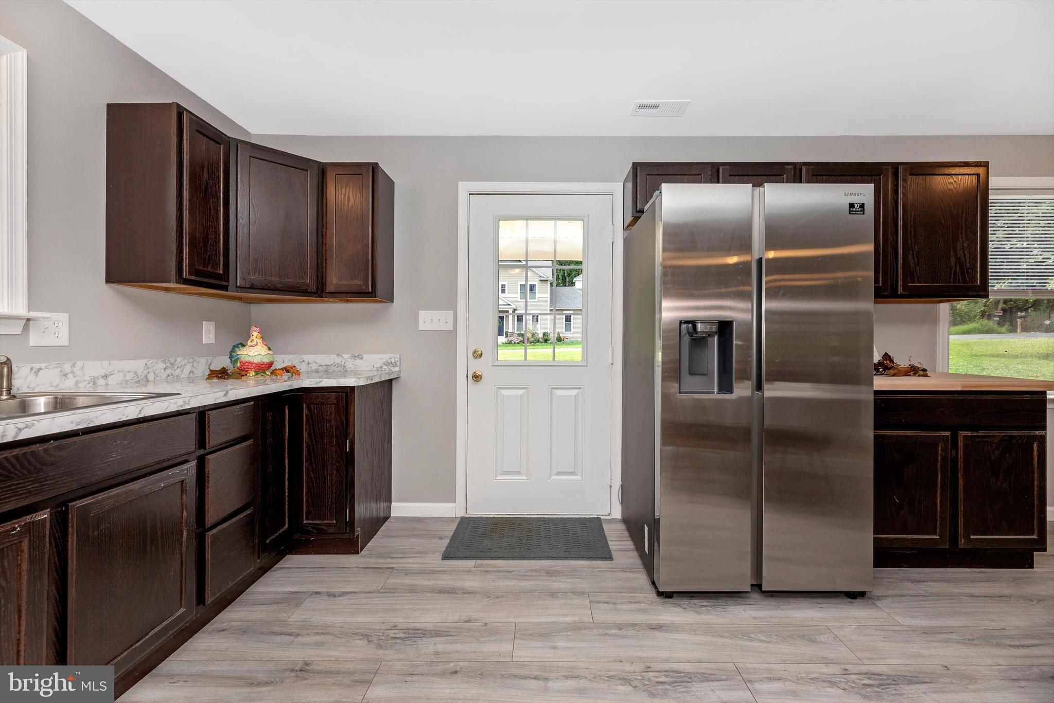6153 Fulmer Road Frederick, MD 21703 - Photo 5 of 37 Open concept Kitchen