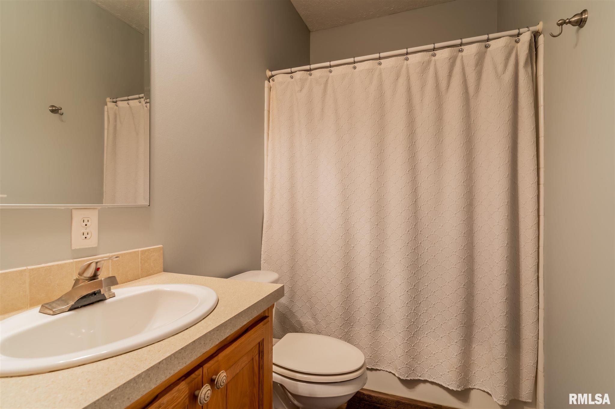 16000 Christmas Tree Road Green Valley, IL 61534 - Photo 21 of 40