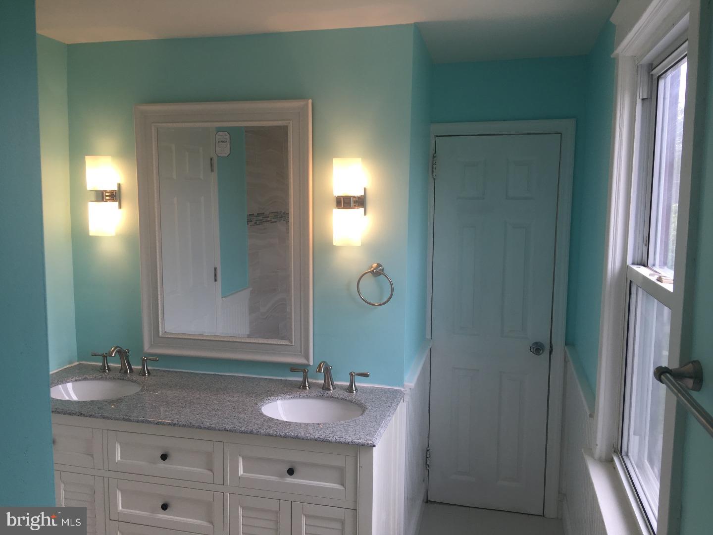 134 South Eagle Road Havertown, PA 19083 - Photo 9 of 17 Bathroom