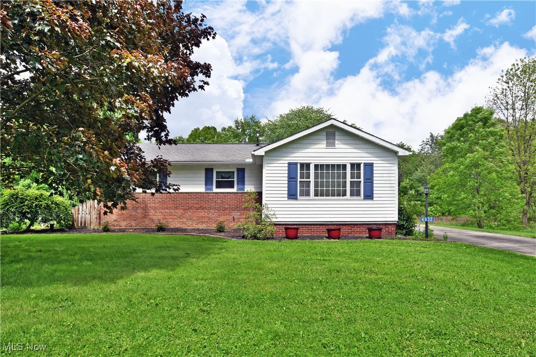 4832 Fairport Road Newton Falls, OH 44444 - Photo 2 of 50