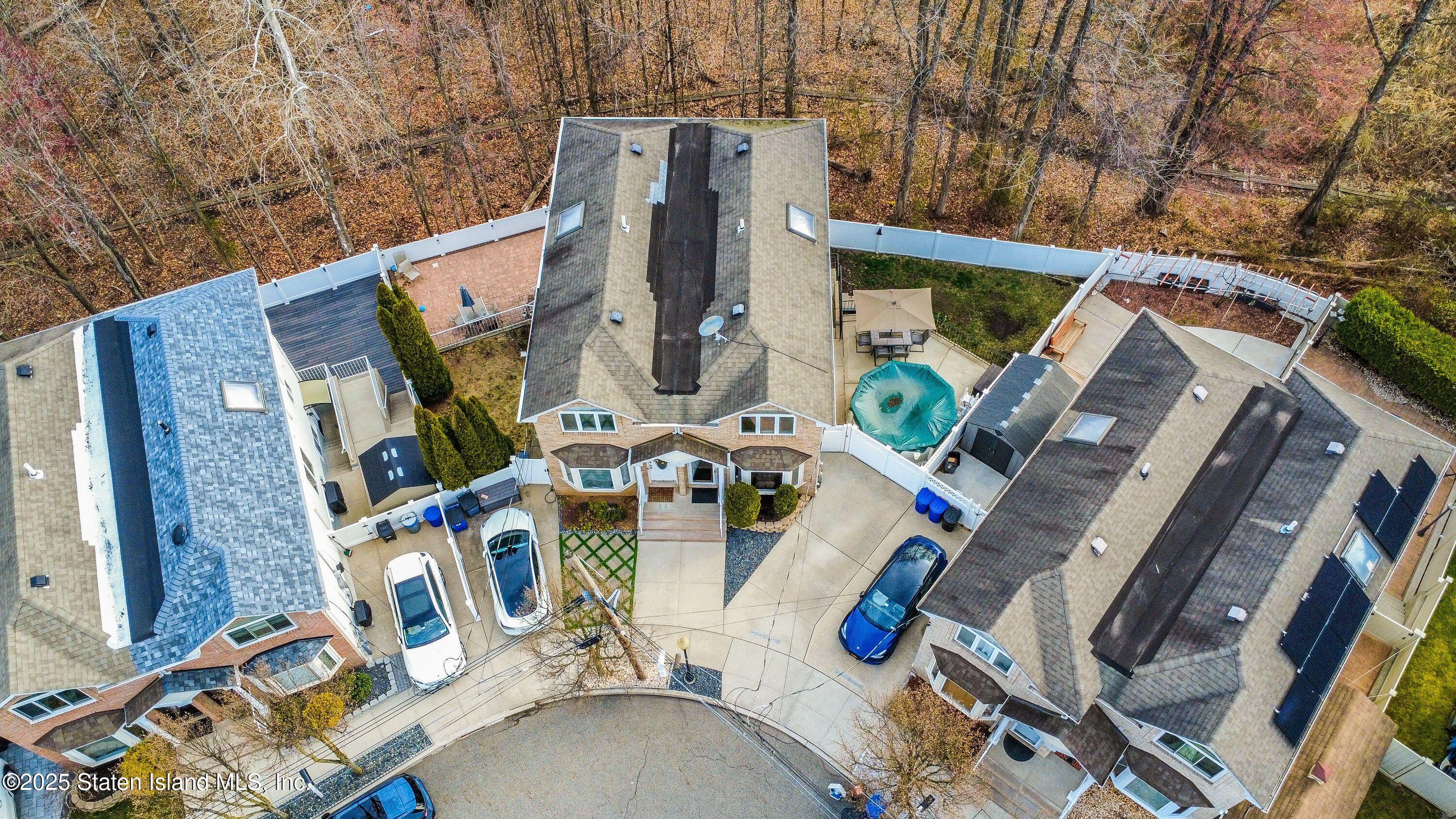 25 Gwenn Loop Staten Island, NY 10314 - Photo 26 of 32