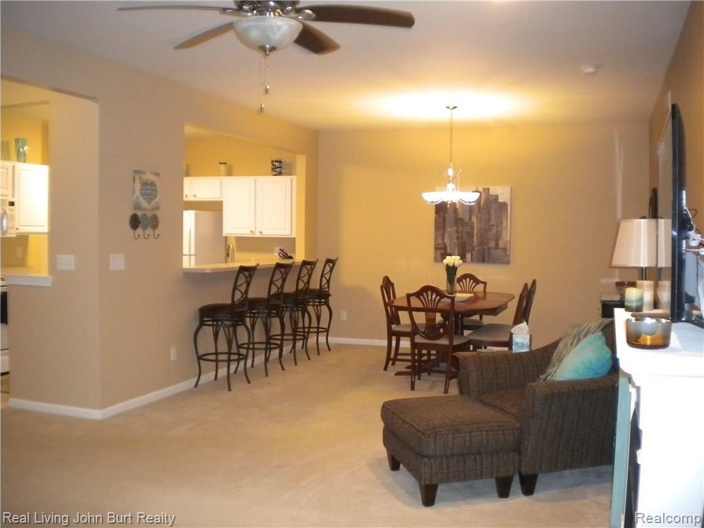 1853 Flagstone Circle Rochester, MI 48307 - Photo 8 of 25