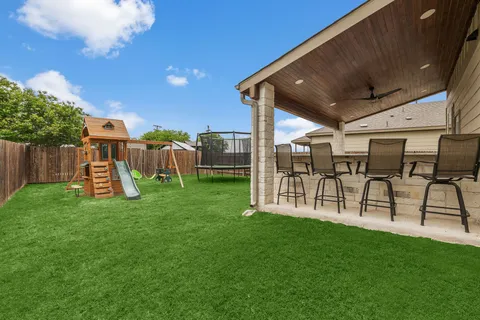 $385,000 | 241 La Dera Drive, Liberty Hill, TX 78642