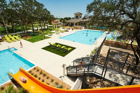 $385,000 | 241 La Dera Drive, Liberty Hill, TX 78642