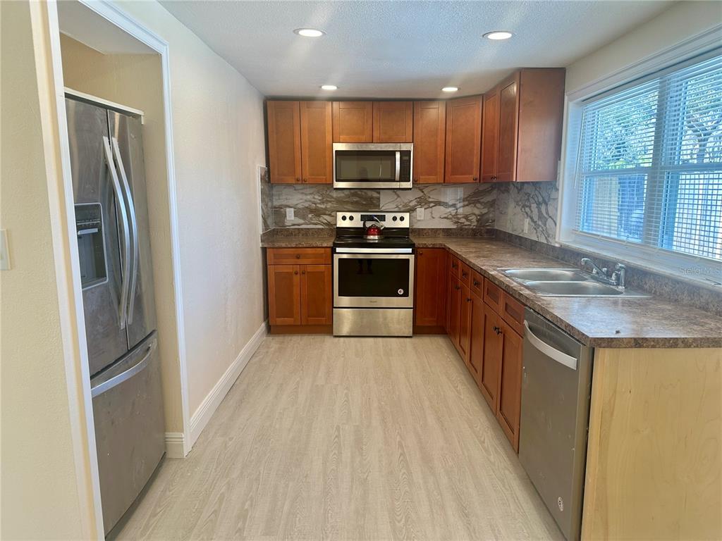 12741 Poppy Street New Port Richey, FL 34654 - Photo 5 of 15