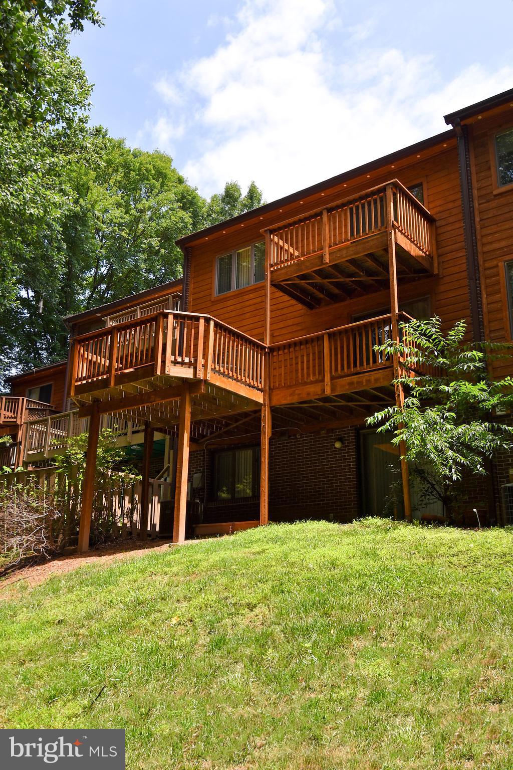 2248 Cedar Cove Court Reston, VA 20191 - Photo 4 of 56