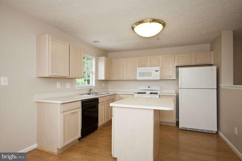 207 Carolstowne Road Reisterstown, MD 21136 - Photo 11 of 28 Kitchen
