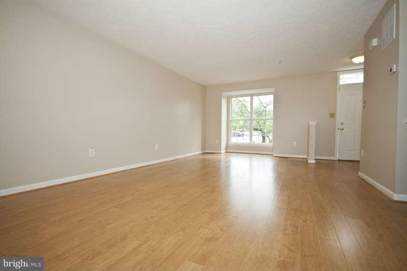 207 Carolstowne Road Reisterstown, MD 21136 - Photo 21 of 28 Living Room