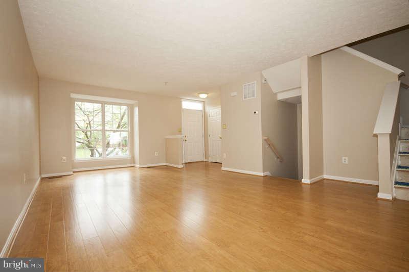 207 Carolstowne Road Reisterstown, MD 21136 - Photo 4 of 28 Interior (General)