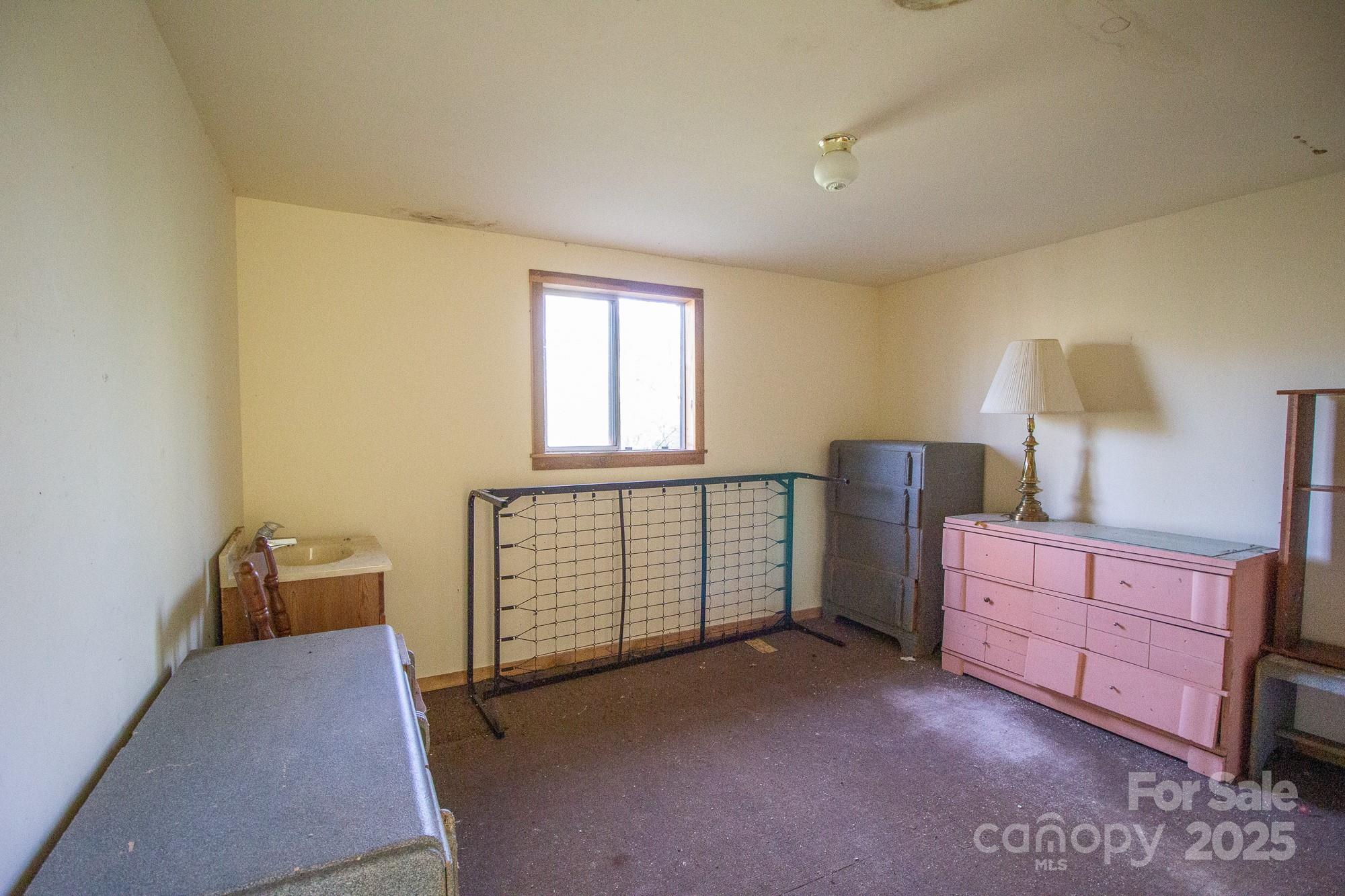 691 Sandy Bottom Road Marshall, NC 28753 - Photo 7 of 26 Gallery Image 7