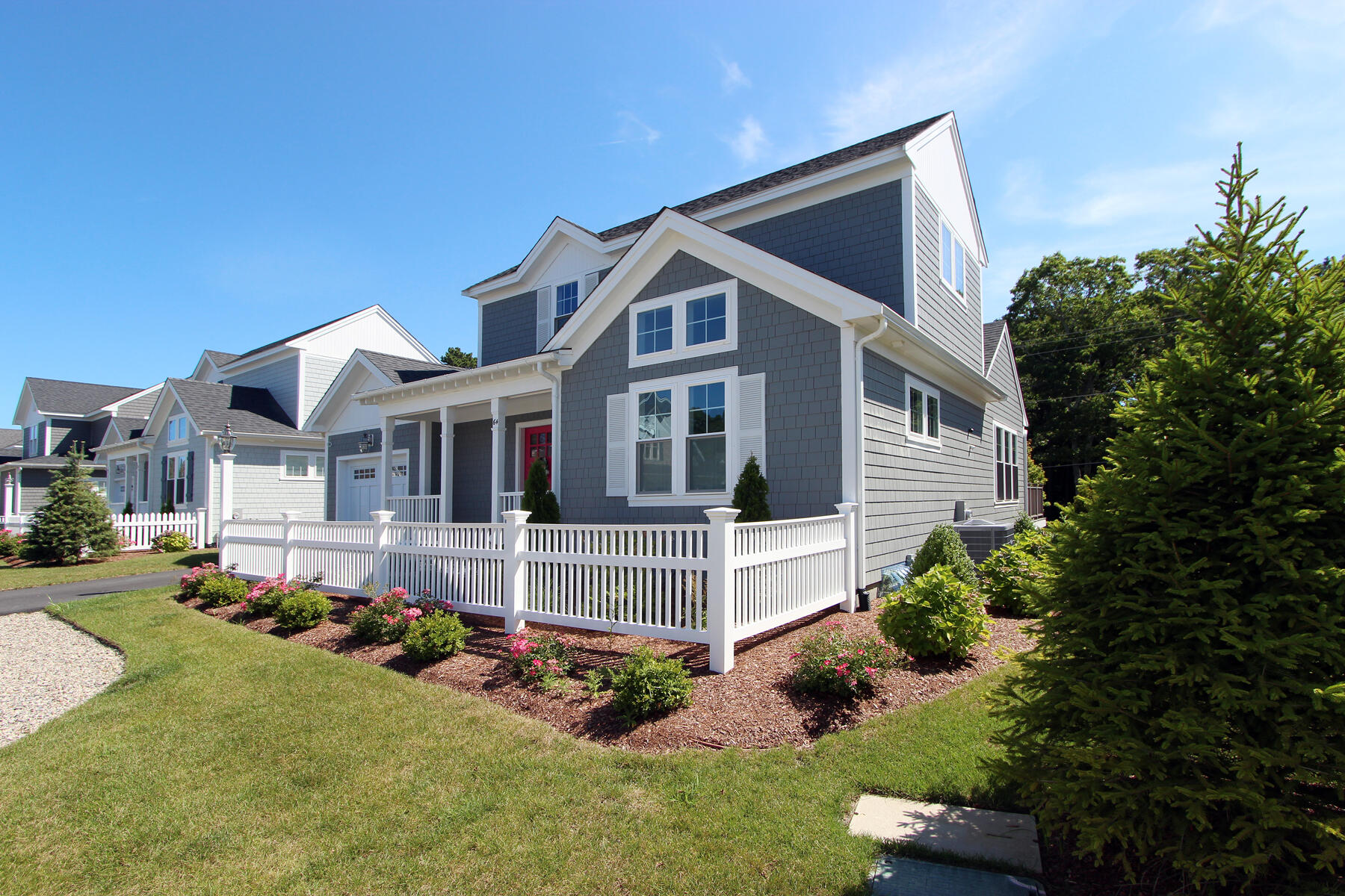 64 Cobblestone Circle Mashpee, MA 02649 - Photo 3 of 27 img_6493
