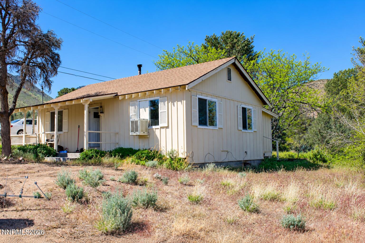 512 Pinenut Road Coleville, CA 96107 - Photo 2 of 4 exterior 2