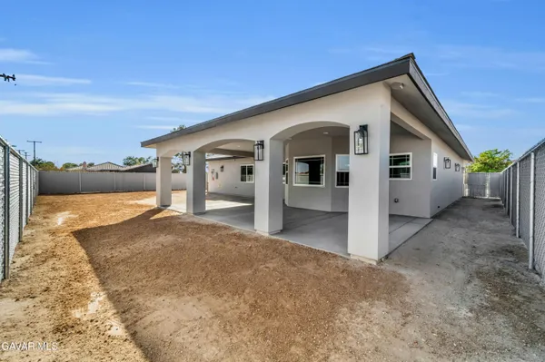 $459,900 | 21701 Darrow Drive, California City, CA 93505