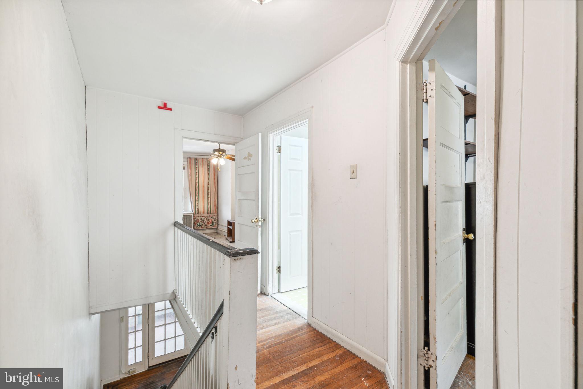 327 Avon Road Upper Darby, PA 19082 - Photo 21 of 29