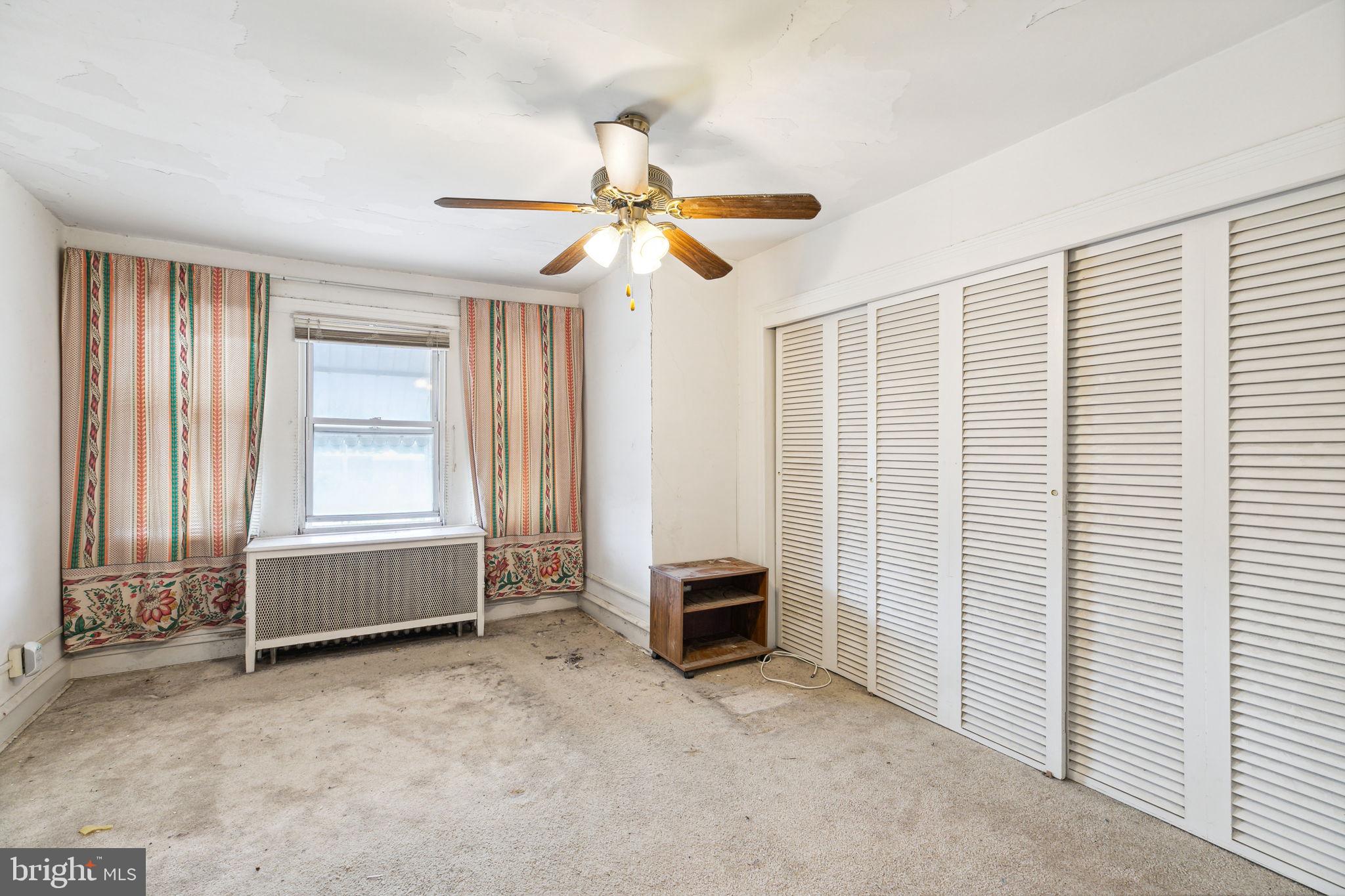 327 Avon Road Upper Darby, PA 19082 - Photo 22 of 29