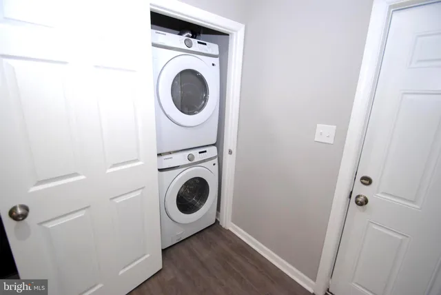 $2,350 | 229 East Broad Street, Burlington, NJ 08016