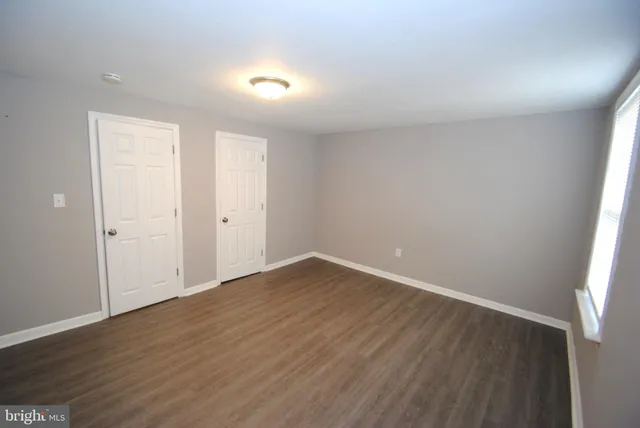 $2,350 | 229 East Broad Street, Burlington, NJ 08016