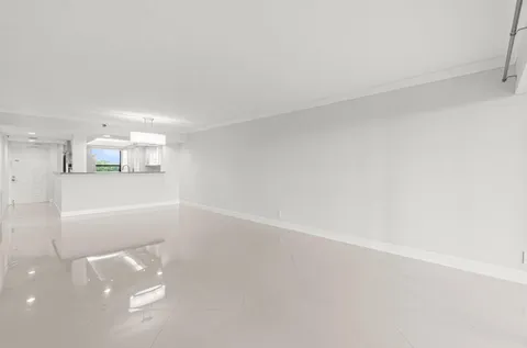 $385,000 | 6562 Boca Del Mar Drive, Unit 623, Boca Raton, FL 33433