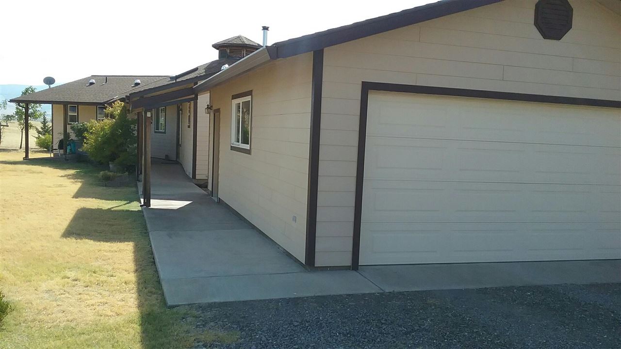 4904 Kuck Road Montague, CA 96064 - Photo 3 of 18 Gallery Image 3