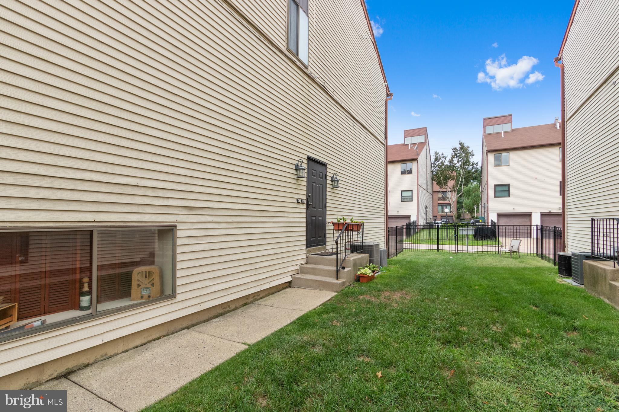 9566 State Rd., Unit 43B Philadelphia, PA 19114 - Photo 2 of 27 Gallery Image 2