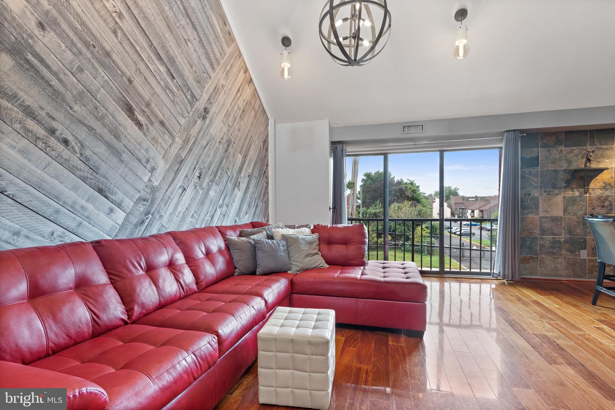 9566 State Rd., Unit 43B Philadelphia, PA 19114 - Photo 5 of 27 Gallery Image 5